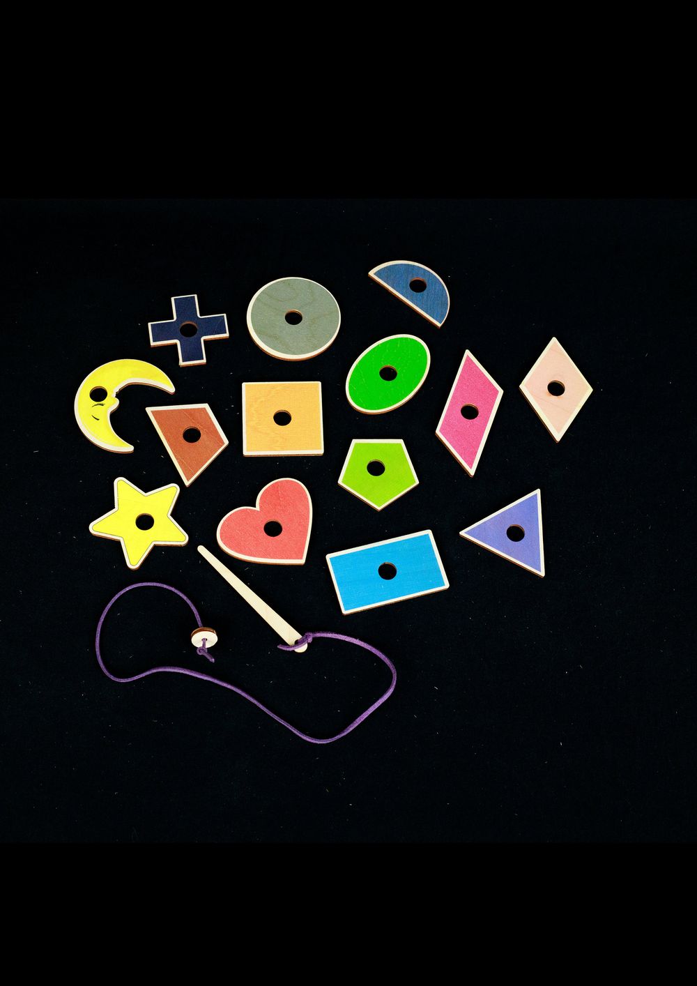 Игровое пособие "Шнуровка"