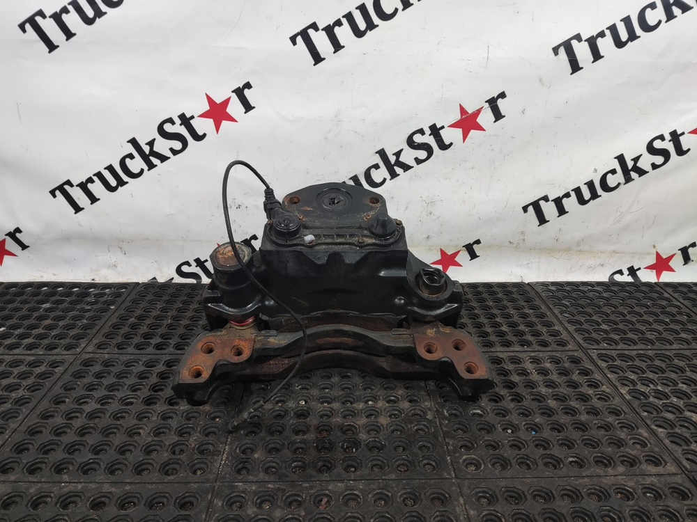 Суппорт передний правый 2017г.