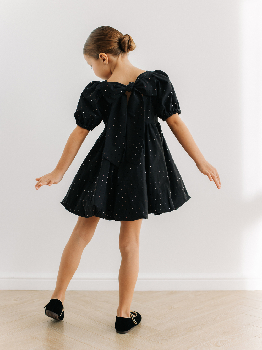 Платье со стразами, Черный