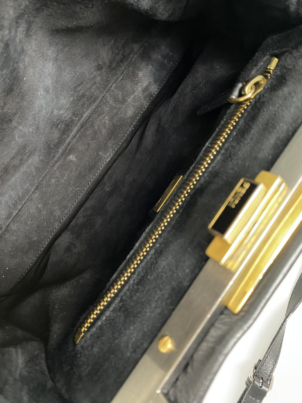 Сумка Fendi Peekaboo Bag Soft Leather