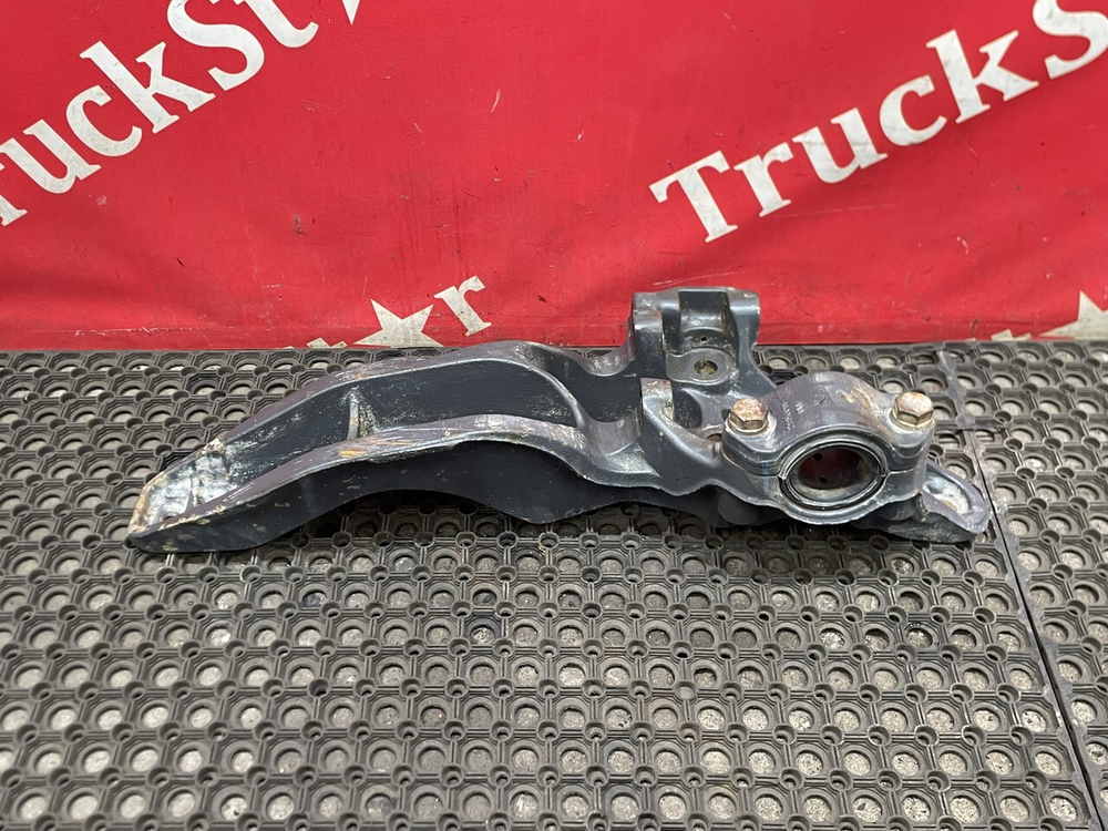 Кронштейн пневморессоры правый 2018г.