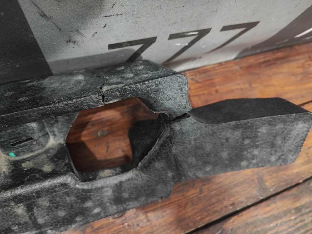 Абсорбер переднего бампера Geely Coolray 19-24 Б/У Оригинал 6010082000