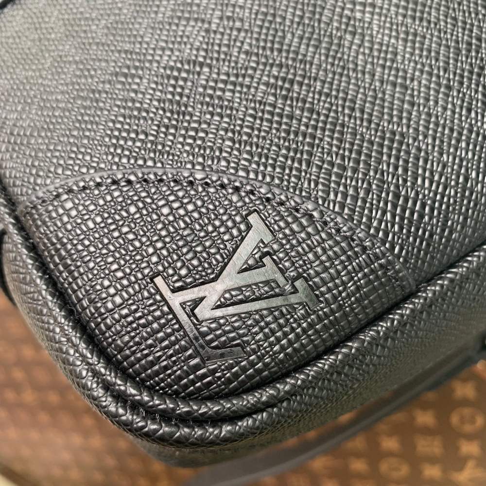 Louis Vuitton Voyage PM