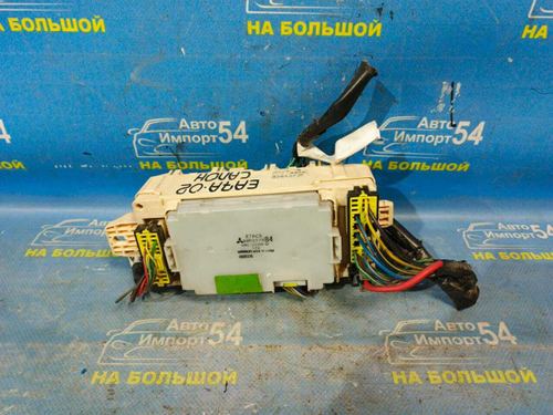Блок предохранителей салонный MITSUBISHI GALANT 2000