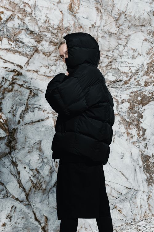 Пуховик Issaya Segment 2.0 Void Ripstop черный