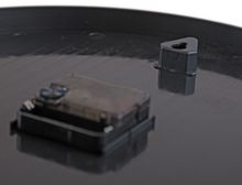 Часы настенные "12 шаров" D32 см (зеленые), пластик