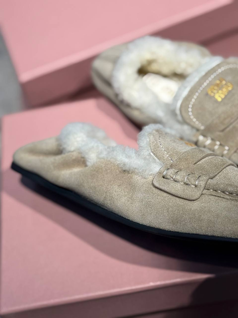 Лоферы MIU MIU