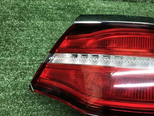 Фонарь правый внешний Mercedes GLE C292 (15-19)