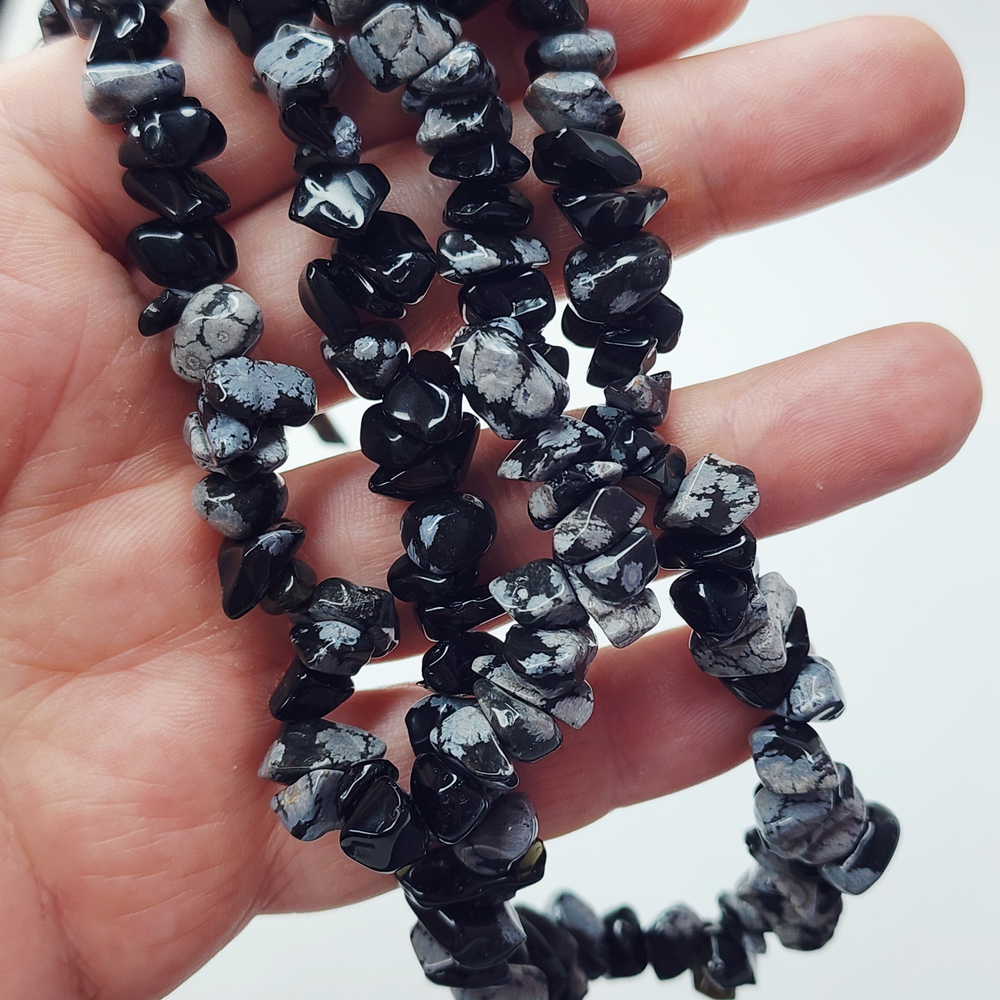 Обсидиан, галтовка, чипсы, каменная крошка, р-р 8-12мм, цена за нить 20 см