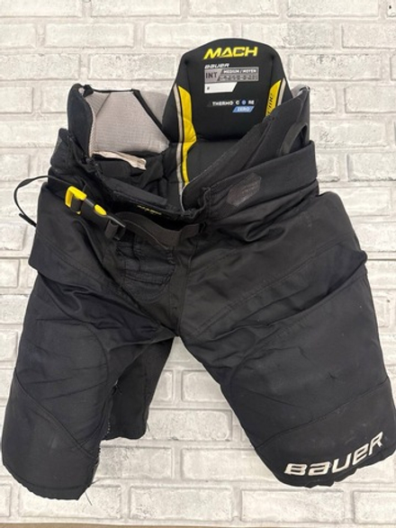 Bauer supreme Mach INT M