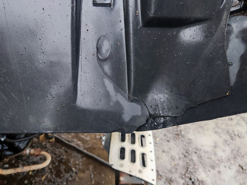 Крыло переднее правое передняя часть