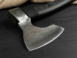 Большой кованый топор, рукоять черный мореный ясень