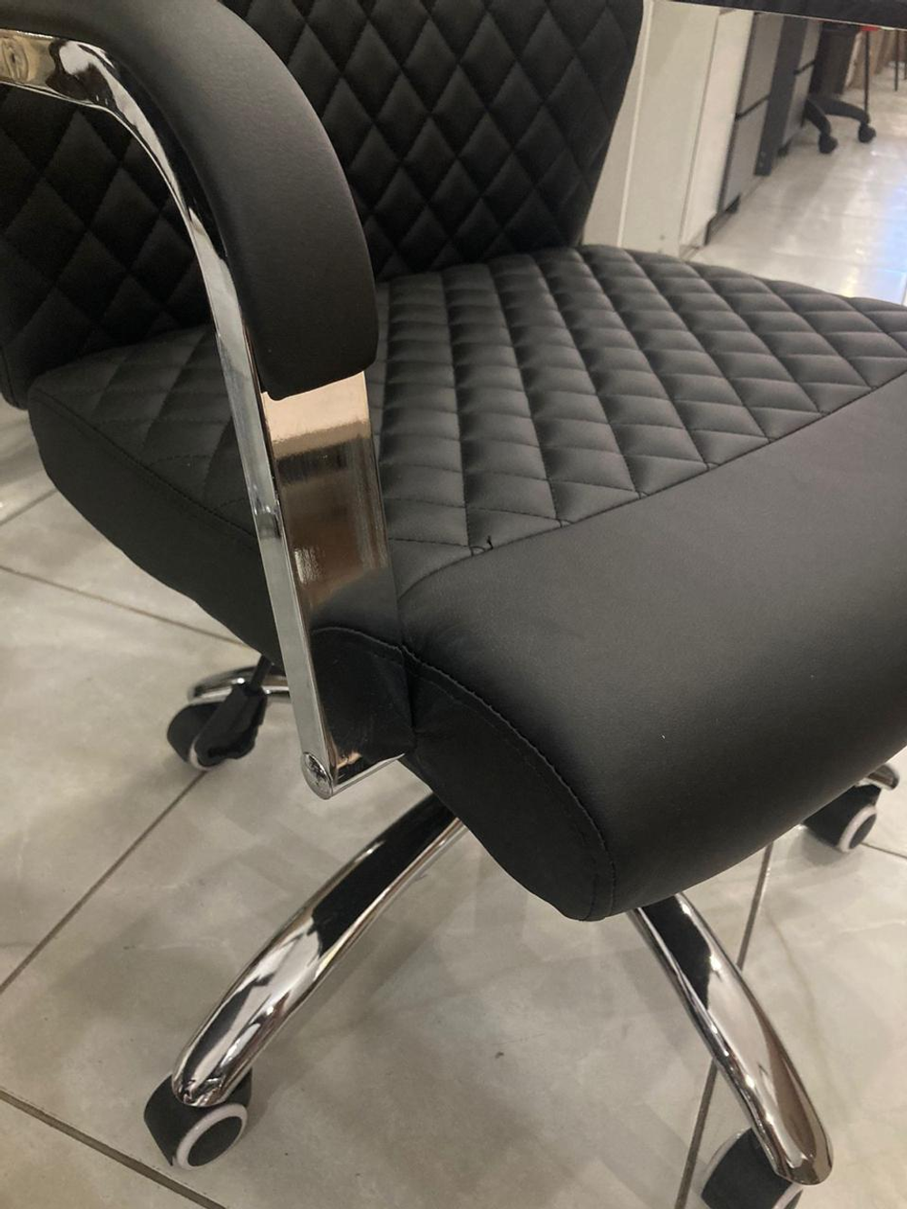 Кресл офисное RT-572 черный