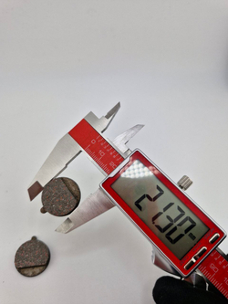 - Тормозные колодки  для электросамоката KugooTP-11K