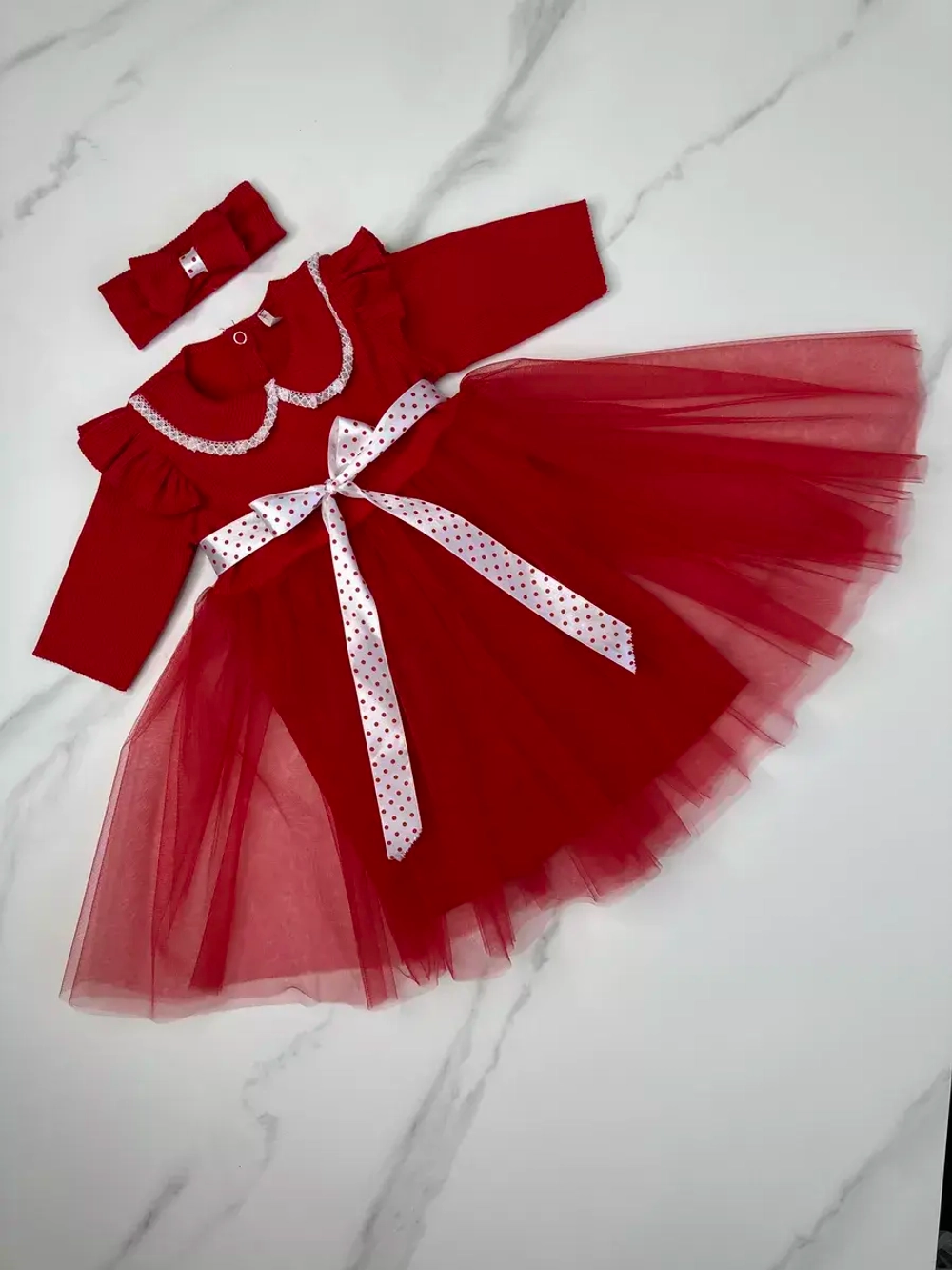 Платье нарядное для девочки красное