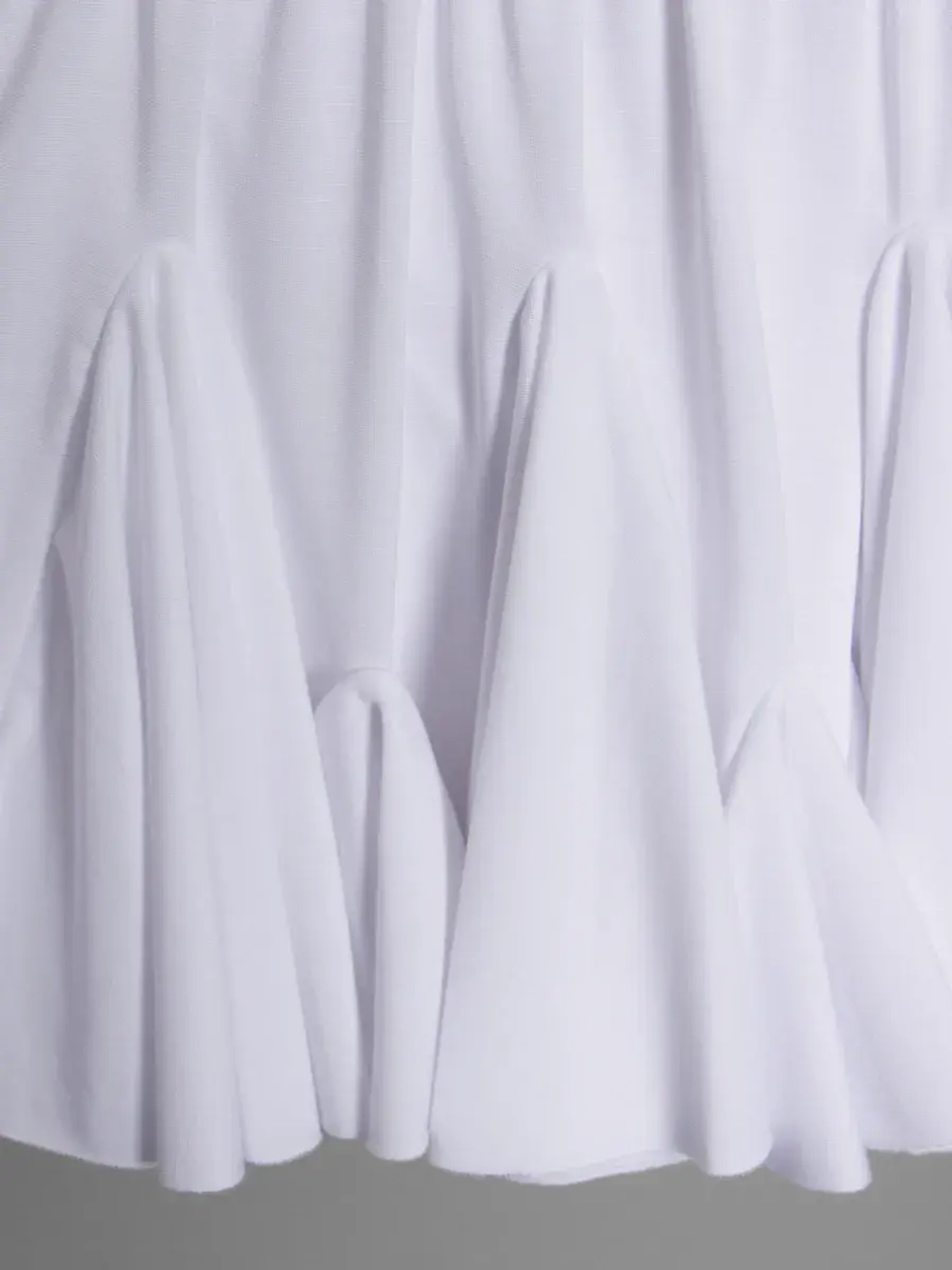 Белая юбка-шорты для девочки в школу