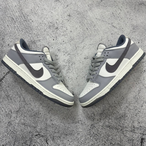 Кроссовки Nike Dunk Low Retro SE grey\white