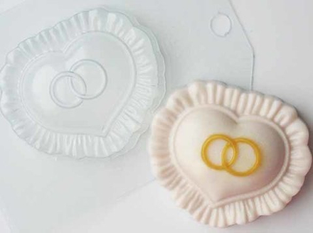 Пластиковая форма для шоколада "Сердце с кольцами"