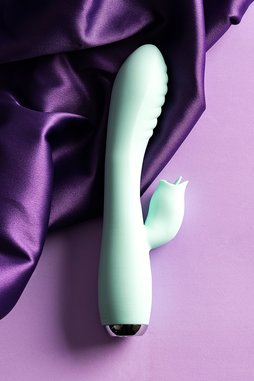 Вибратор с клиторальным стимулятором и язычком Milo мятный 20 см
