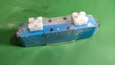 Клапан Vickers DG4V-3-2C-M-KU4-H-7-50-JA17