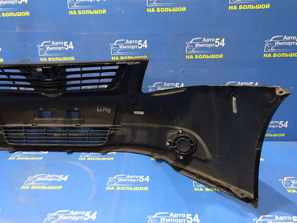 Бампер передний TOYOTA AVENSIS 2008-2012