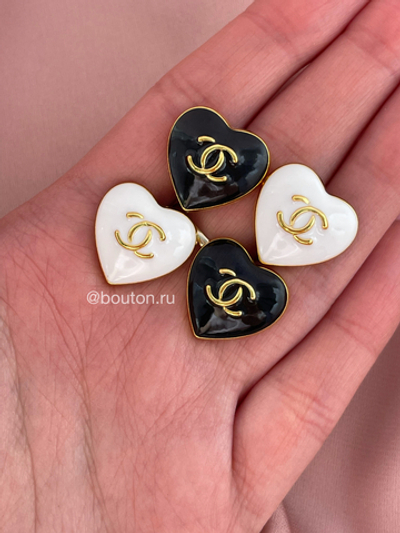 Пуговицы Шан. сердце белое золото 17 мм