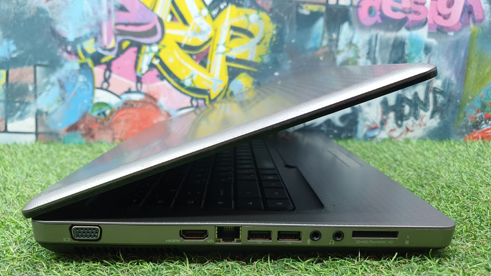 Ноутбук HP G62 XF372EA  Athlon/4Gb/ Windows 7