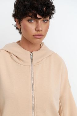 Худи на молнии с защипами на рукавах ванильного цвета