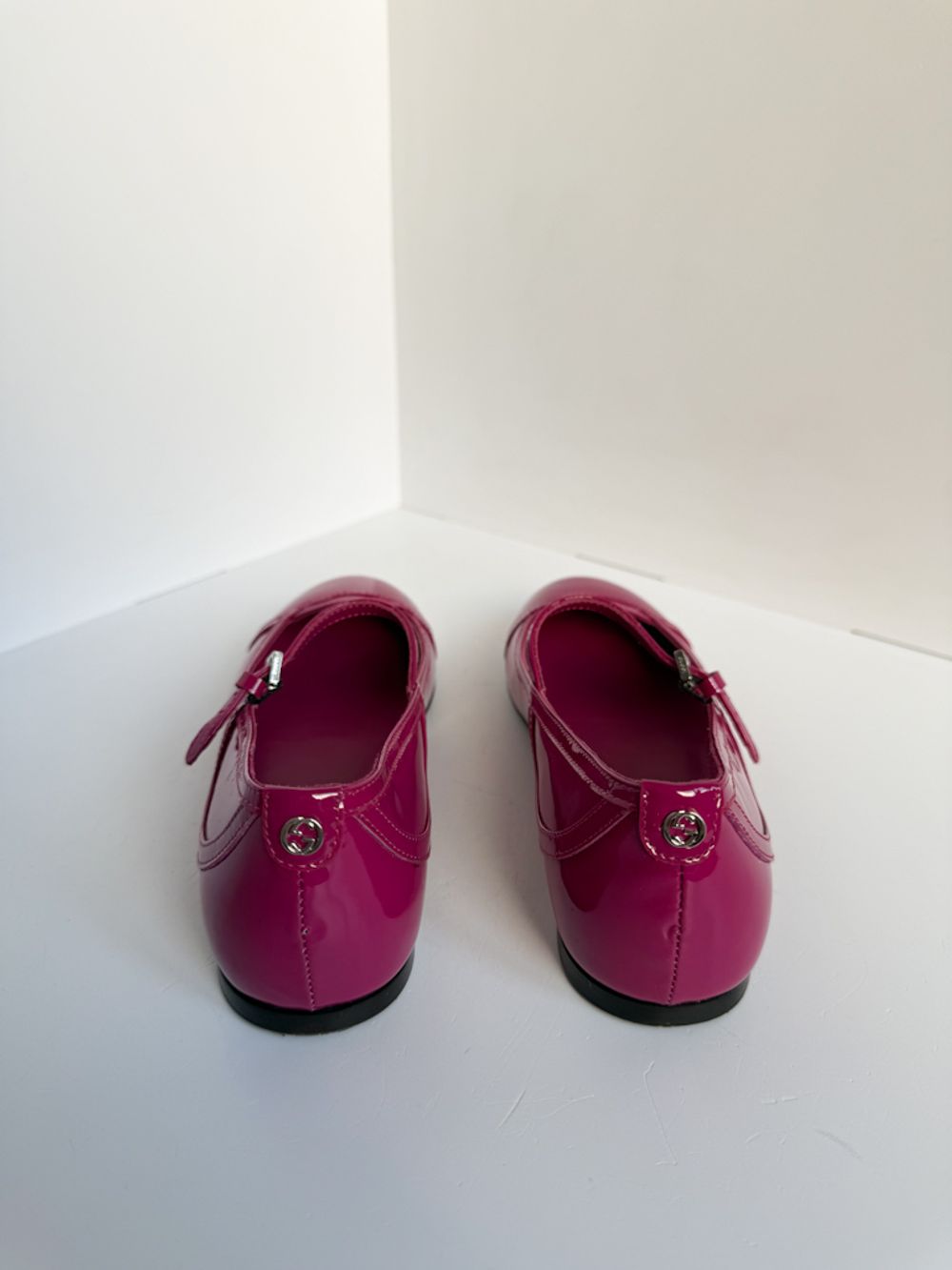 Лаковые туфли Gucci, 33