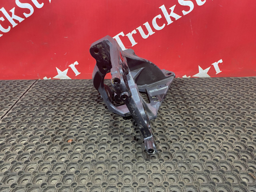 Кронштейн рессоры передней левый 2018г.