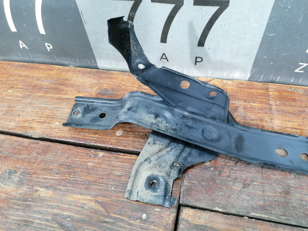 Кронштейн замка капота Toyota RAV4 IV (XA40) 15-19 Б/У Оригинал 5208542050