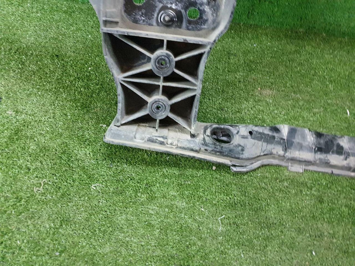 Телевизор Genesis GV70 (2020-н.в.)