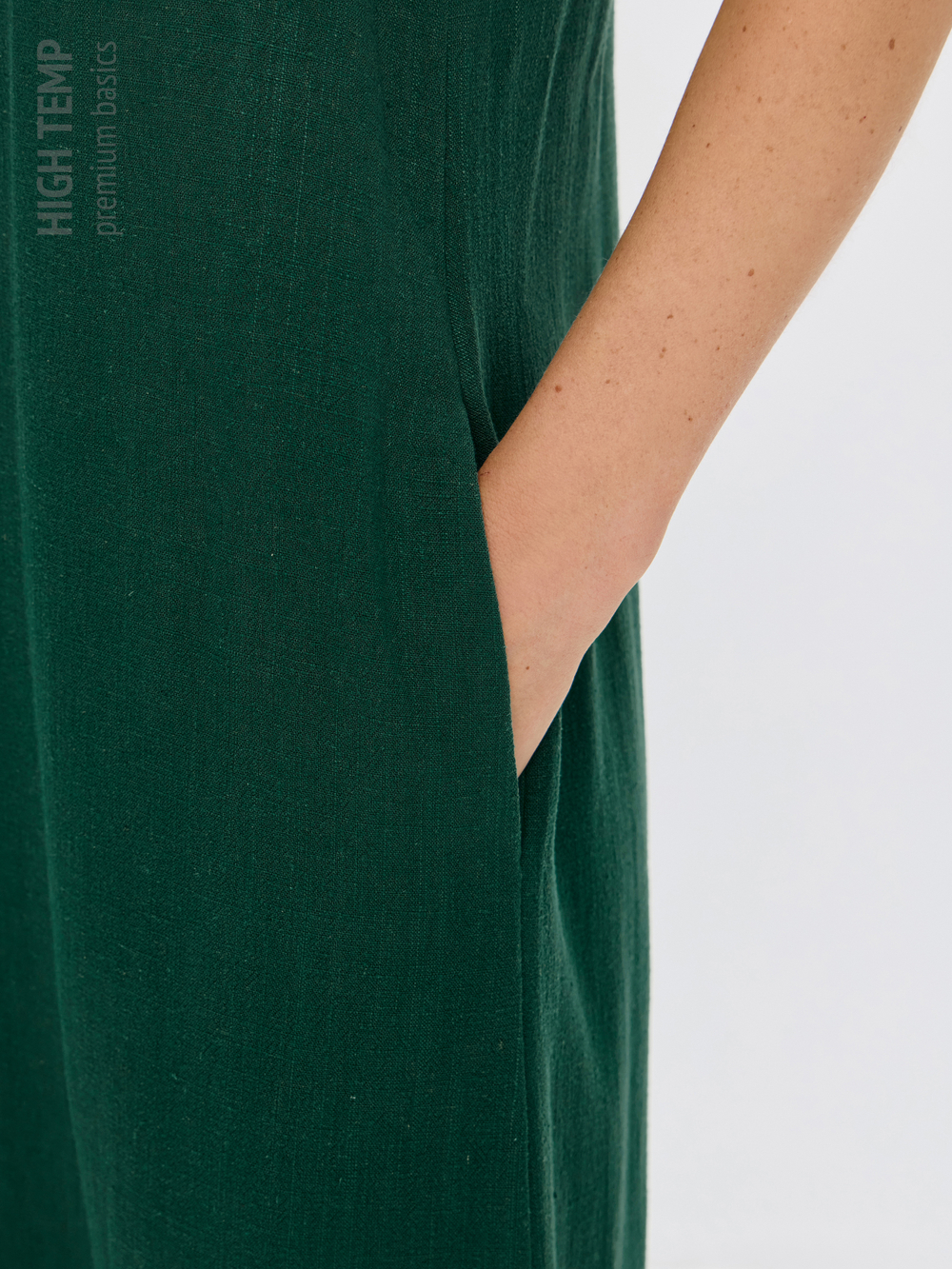 Льняной сарафан макси с карманами