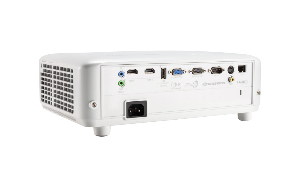 Ракурс проектора PG706HD с левого заднего угла, обзор всей конструкции устройства.