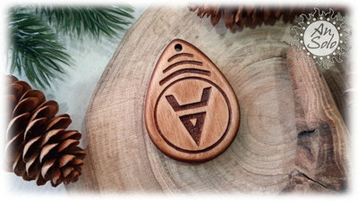 Оберег-слеза "Символ Велеса" из кедра
