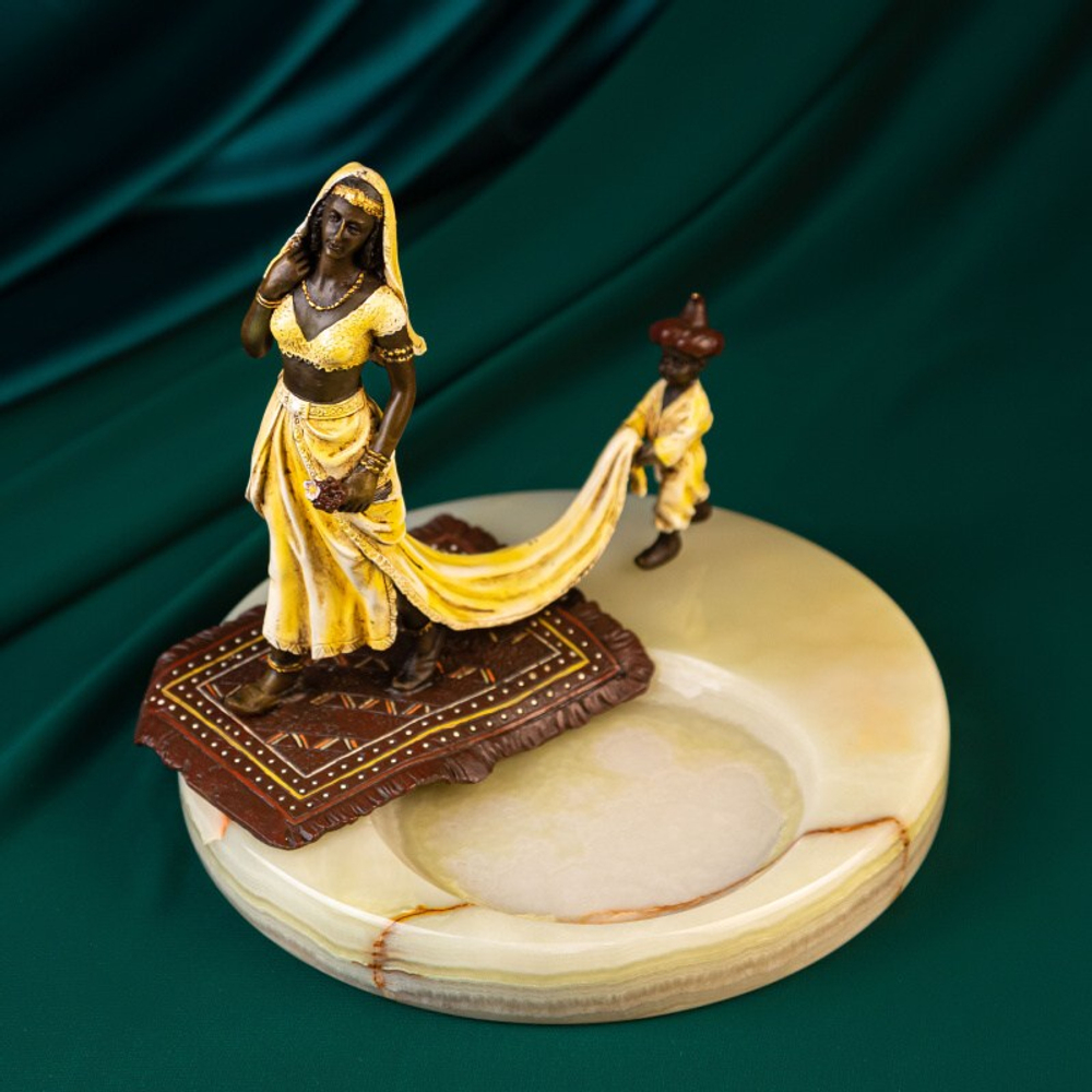 Кабинетная пепельница в стиле Ориентализм