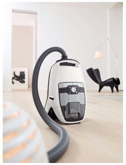 Пылесос Miele Blizzard CX1 Excellence
