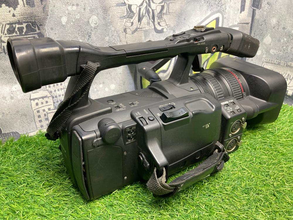 Canon XH A1