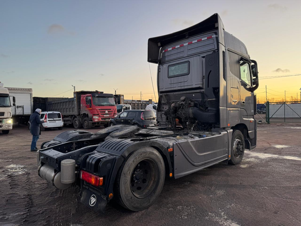 Foton AUMAN 4x2 Седельный тягач EST A 1844 AMT (Дизельный, 11,8 л, АТ, 450 л.с.)