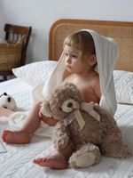 Полотенце с уголком для новорожденных махровое 90х90 (крем)