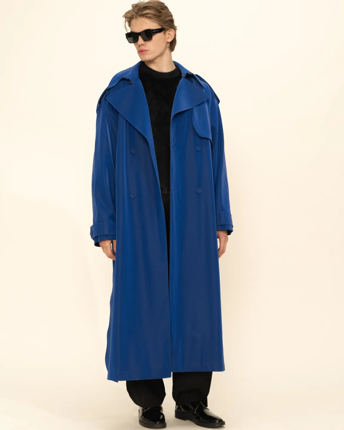 Синий тренч 