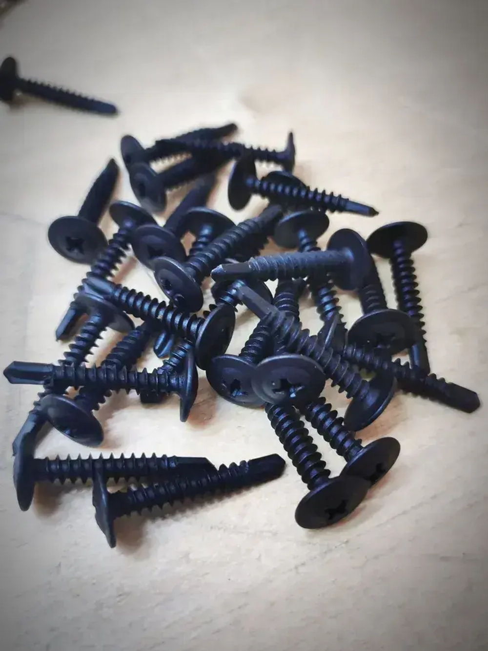 Саморез с прессшайбой 4,2х25 (наконечник-сверло) - 20 штук, универсальный, черный, шлиц Ph-2