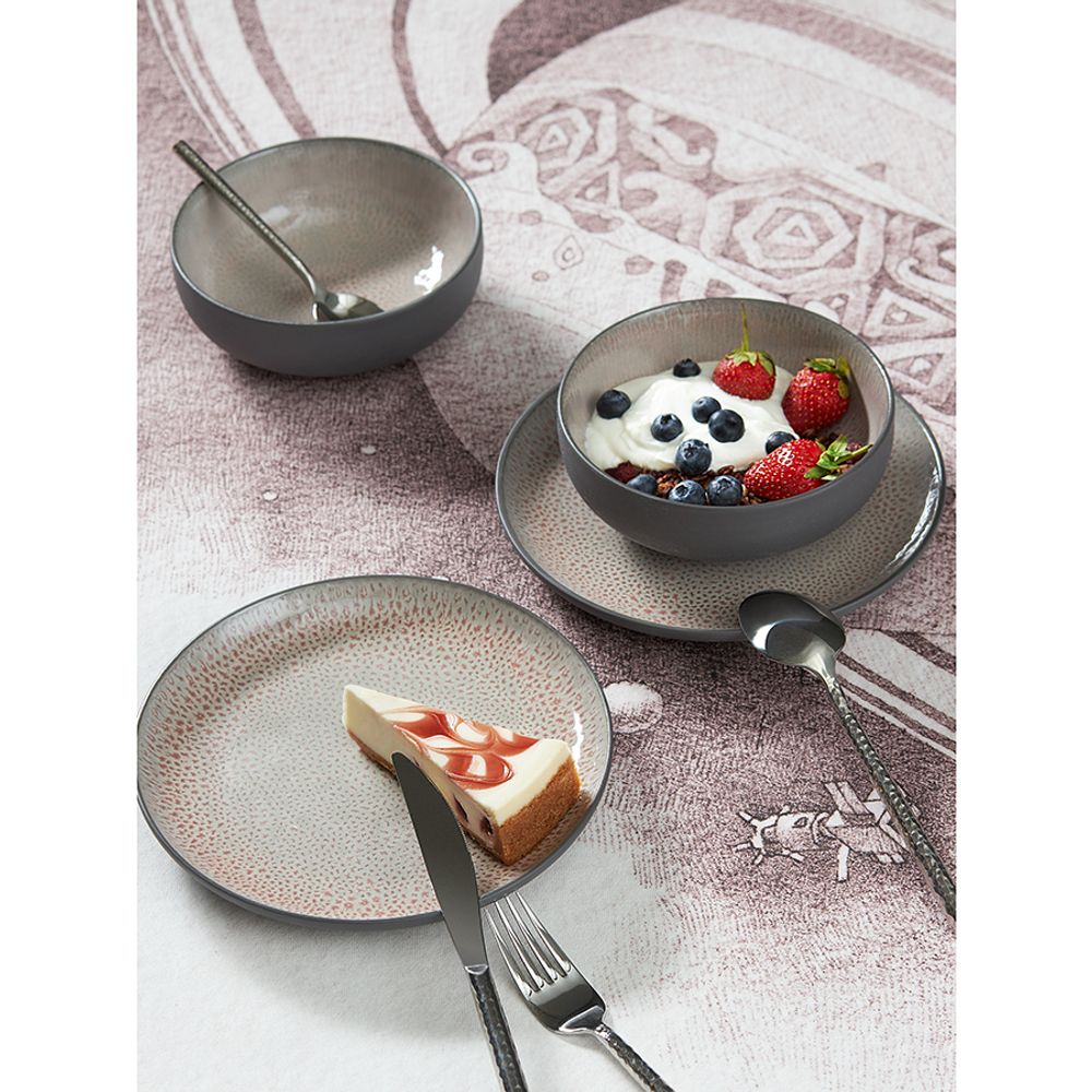 Набор из двух тарелок Volcano из коллекции Essential, Ø21,5 см