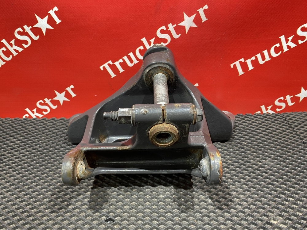 Кронштейн полурессоры передней