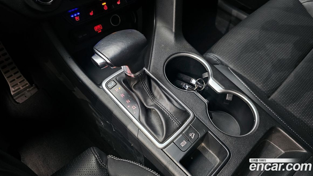 Kia Sportage The Bold Дизель 2.0 2WD (11.2019)