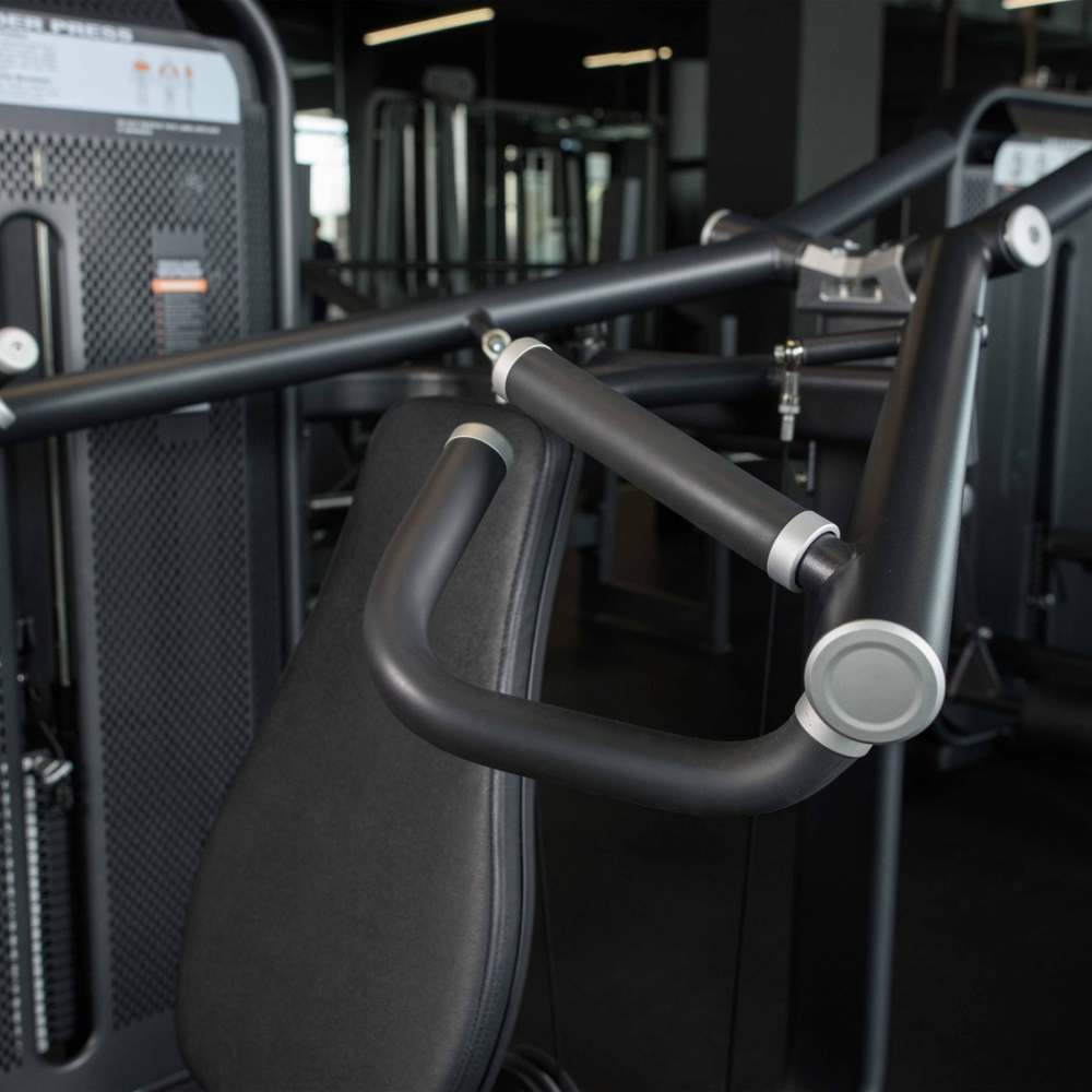 E7006 Жим от плеч. Стек 135 кг