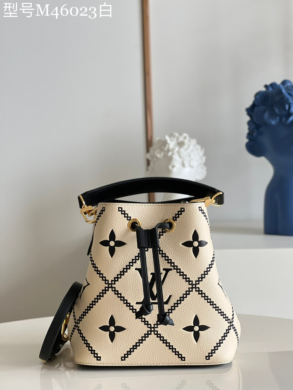 Louis Vuitton NeoNoe BB