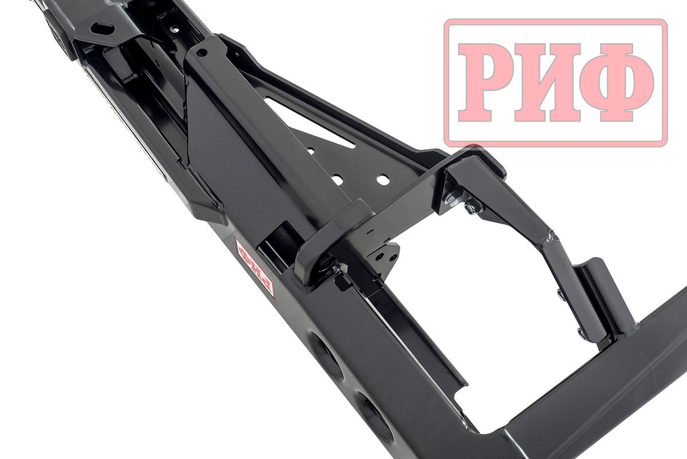 Бампер силовой задний Toyota Land Cruiser 76 2007+ с квадратом под фаркоп и фонарями РИФ