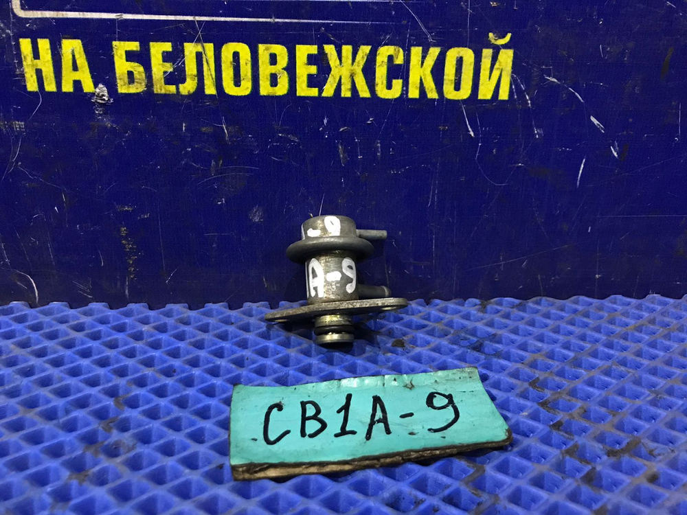 Регулятор давления топлива MITSUBISHI LANCER 1994