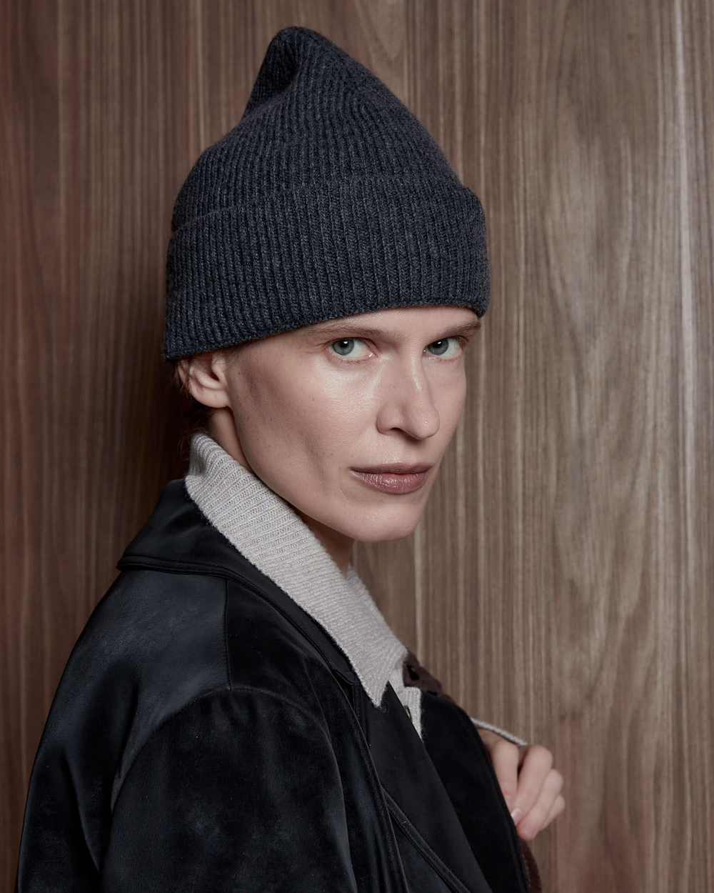 Шапка из смесового кашемира темно-серый